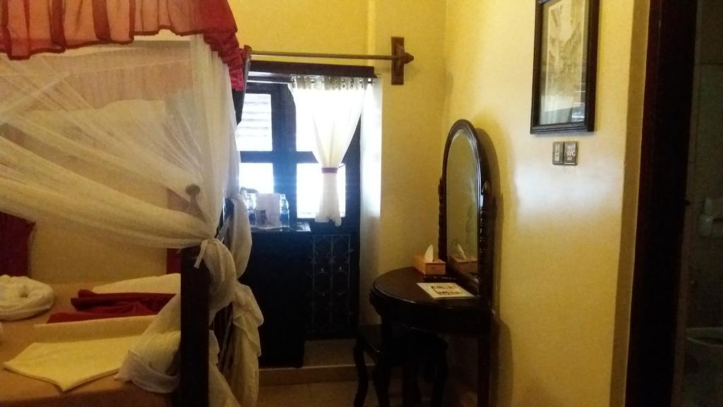 ทาอูสิ พาเลซ โฮเต็ล Hotel Zanzibar ภายนอก รูปภาพ