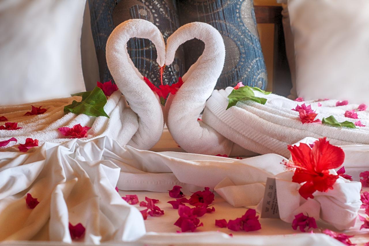 ทาอูสิ พาเลซ โฮเต็ล Hotel Zanzibar ภายนอก รูปภาพ